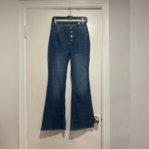 NWOT Women Sz: S Nova Blue Bell Bottom Flare Dark Wash Slightly Distressed Jeans